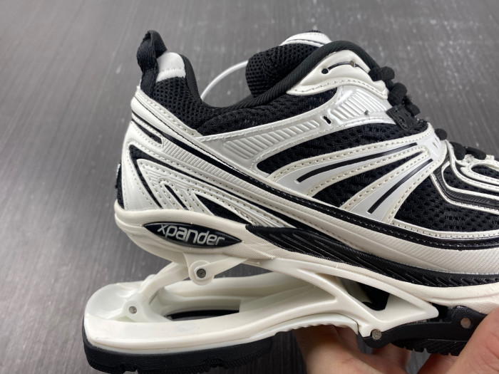 BLCG X-Pander SNEAKER 653870 W2RB5 0102