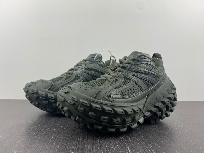 BLCG DEFENDER SNEAKER