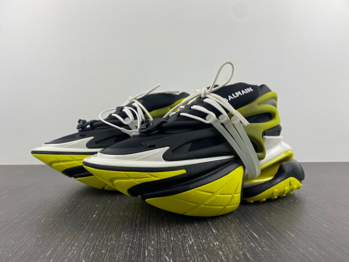 BALMAIN LEATHER UNICORN LOW-TOP SNEAKER