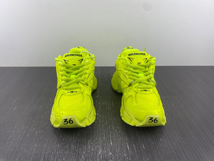 BLCG RUNNER SNEAKER 677402 W3RB4 7510