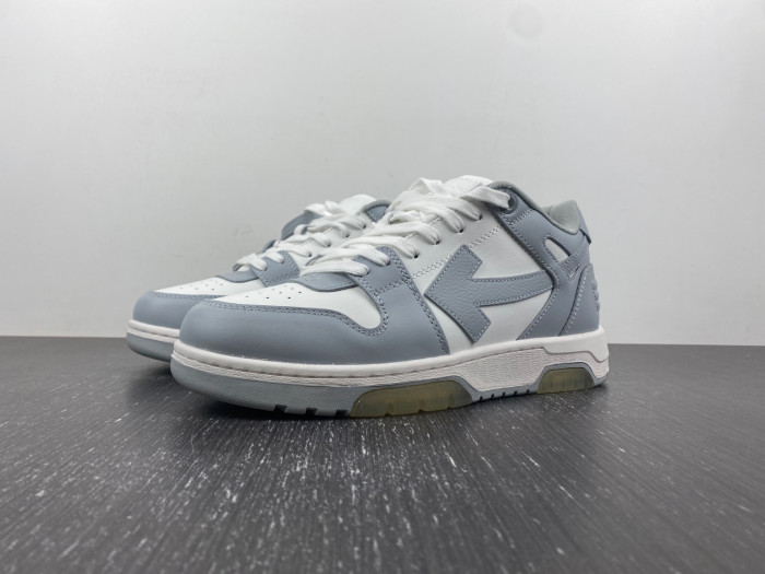 OFF-WHITE SNEAKER