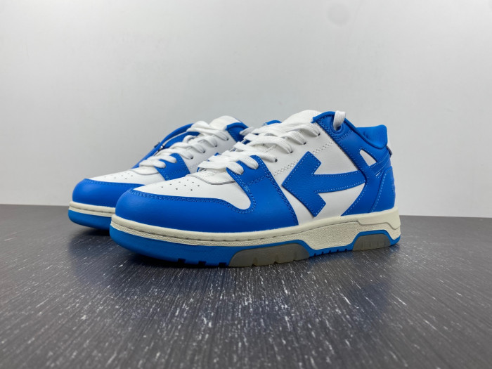 OFF-WHITE SNEAKER