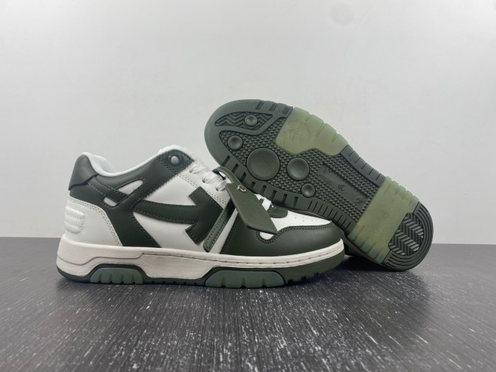 OFF-WHITE SNEAKER