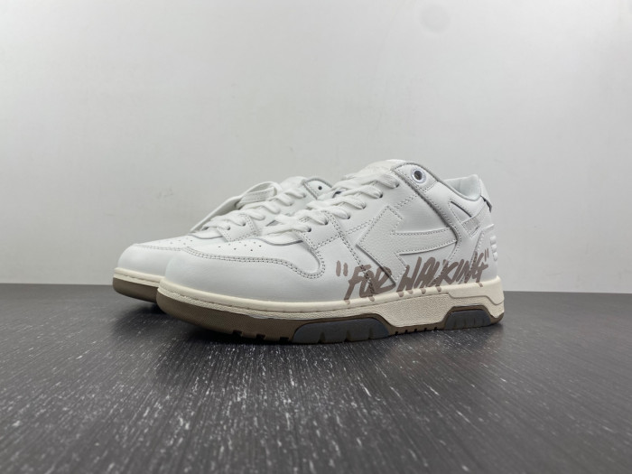 OFF-WHITE SNEAKER