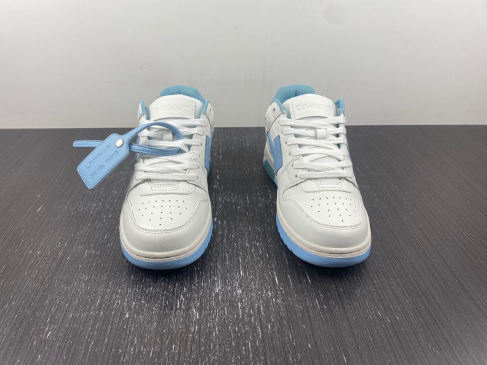 OFF-WHITE SNEAKER