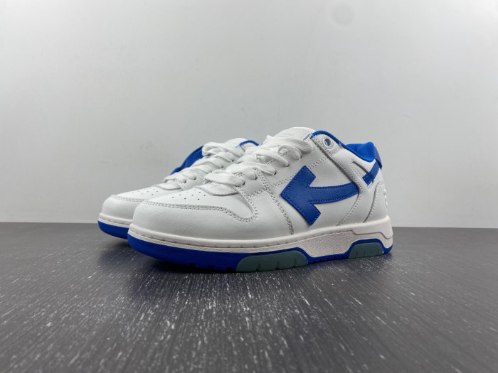 OFF-WHITE SNEAKER