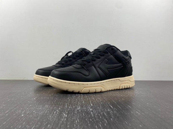 OFF-WHITE SNEAKER