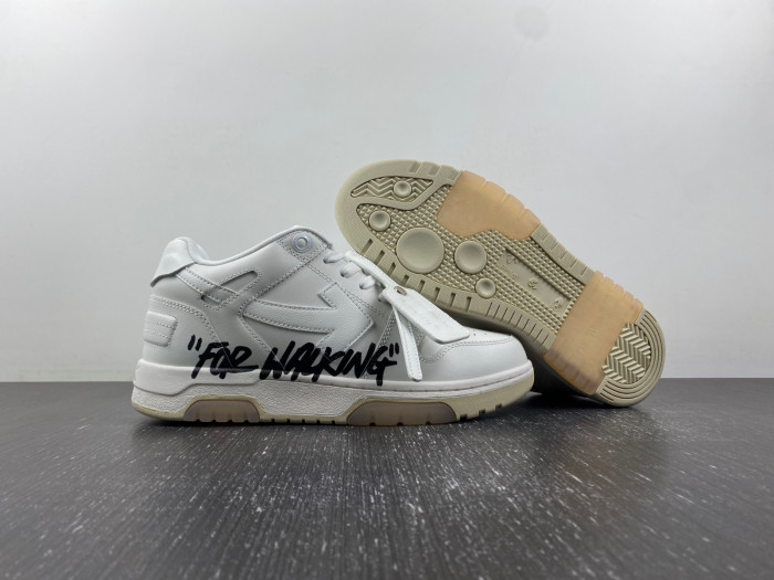 OFF-WHITE SNEAKER