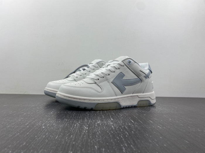 OFF-WHITE SNEAKER