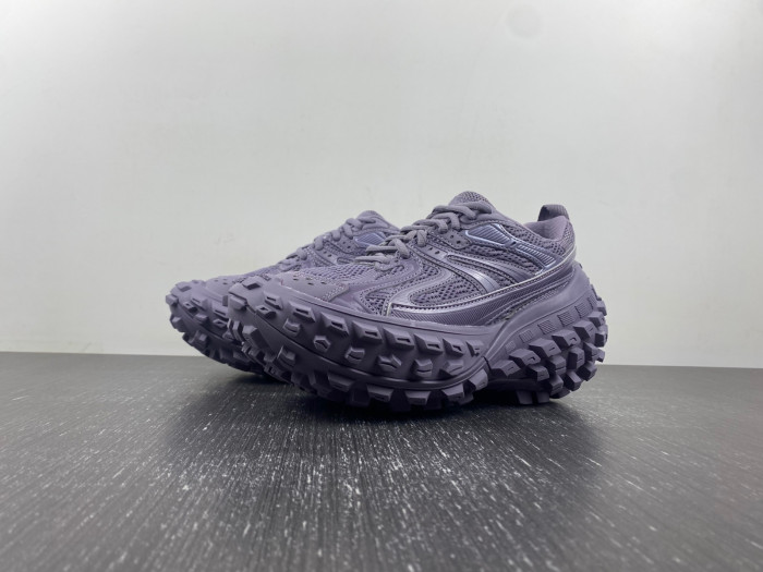 BLCG DEFENDER SNEAKER 685611 W2RA6 1015