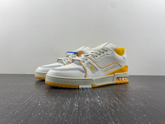 LV TRAINER SNEAKER