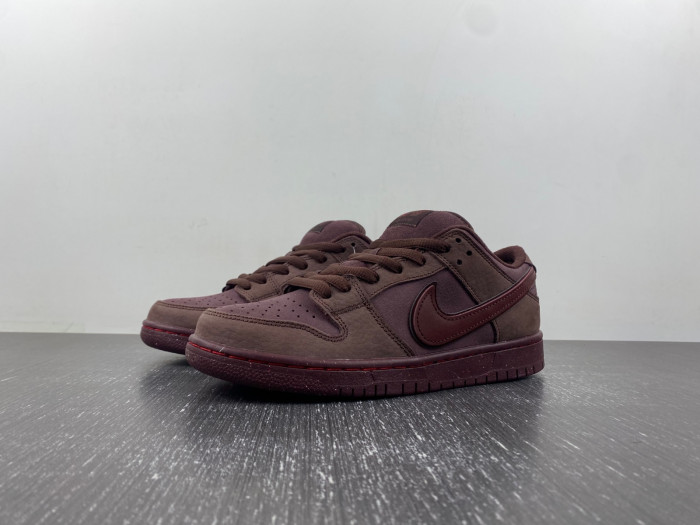 Nike SB Dunk Low “City of Love” FN0619-600