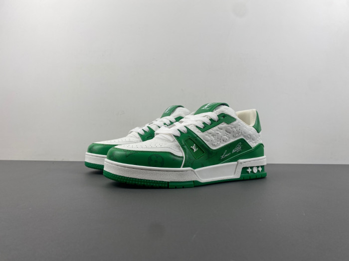 LV TRAINER SNEAKER