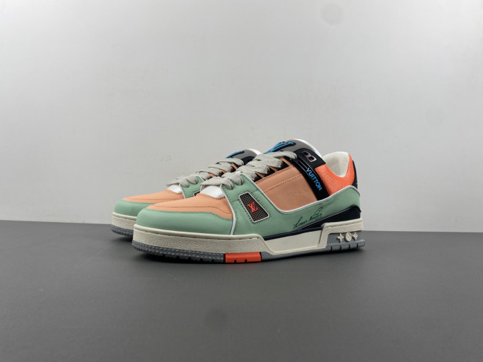LV TRAINER SNEAKER
