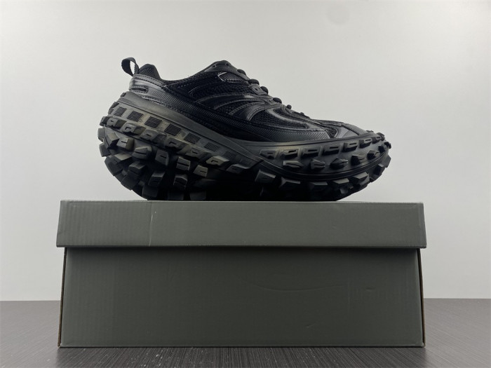 BLCG DEFENDER SNEAKER