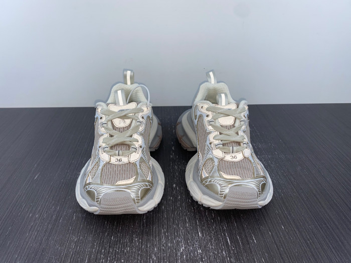 BLCG RUNNER SNEAKER 734733 W1RB6 0208