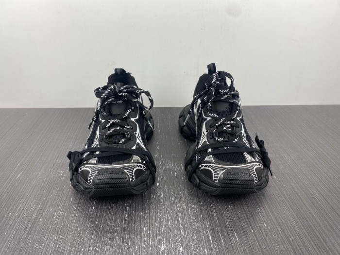 BLCG 3XL SNEAKER 734731 W3XL1 1090