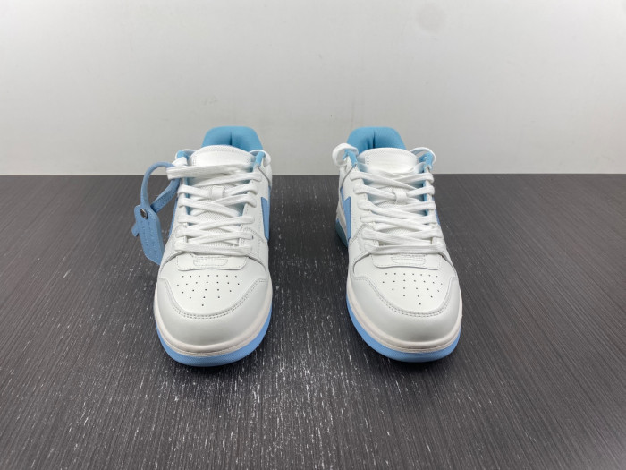OFF-WHITE SNEAKER