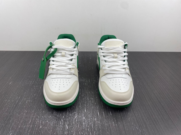 OFF-WHITE SNEAKER