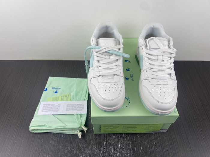 OFF-WHITE SNEAKER