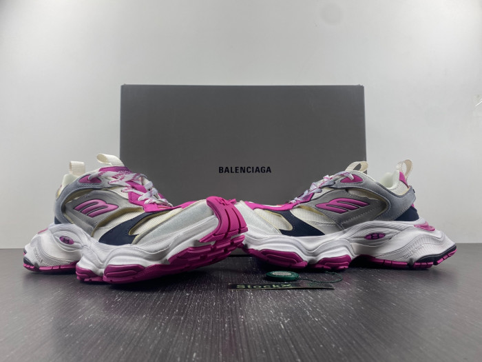 BLCG CARGO SNEAKER 784341 W2MV6 0310