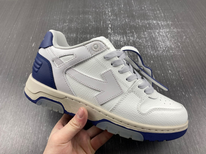 OFF-WHITE SNEAKER