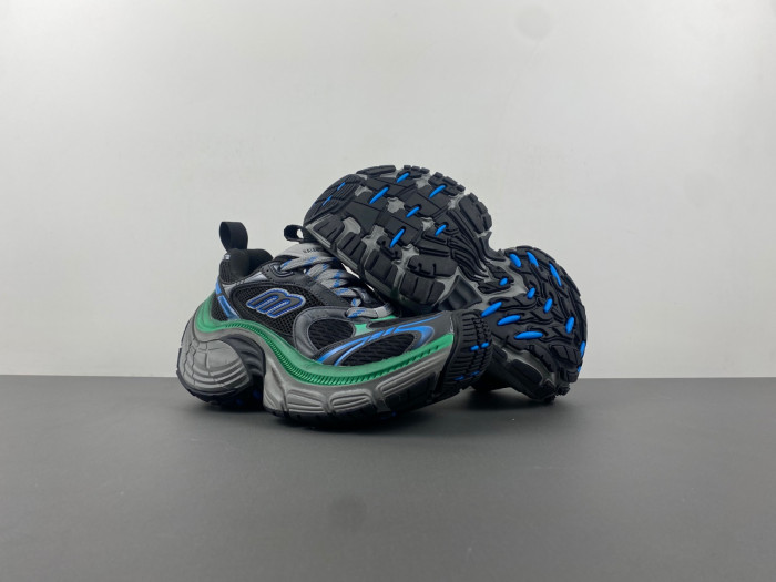 BLCG CARGO SNEAKER 784342 W2MVZ 1143