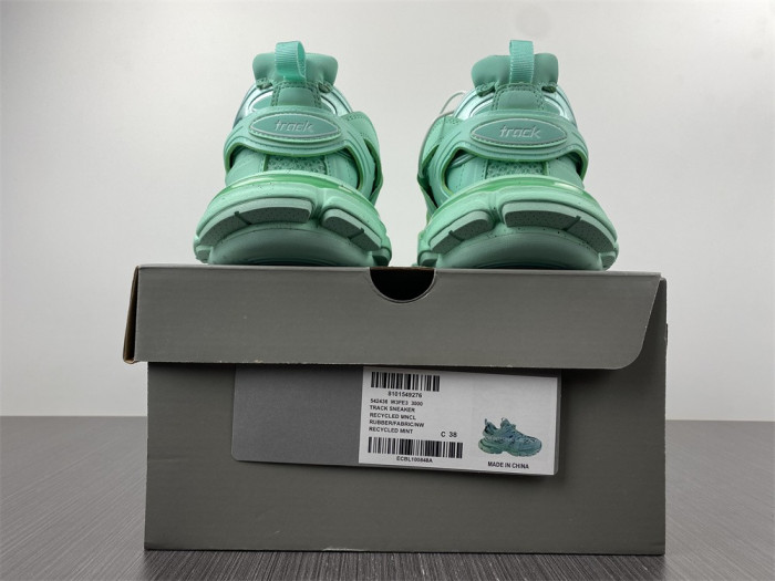 BLCG TRACK SNEAKER 542436 W3FE3 3000