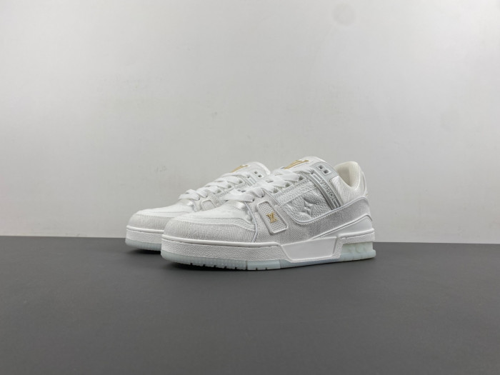 LV TRAINER SNEAKER
