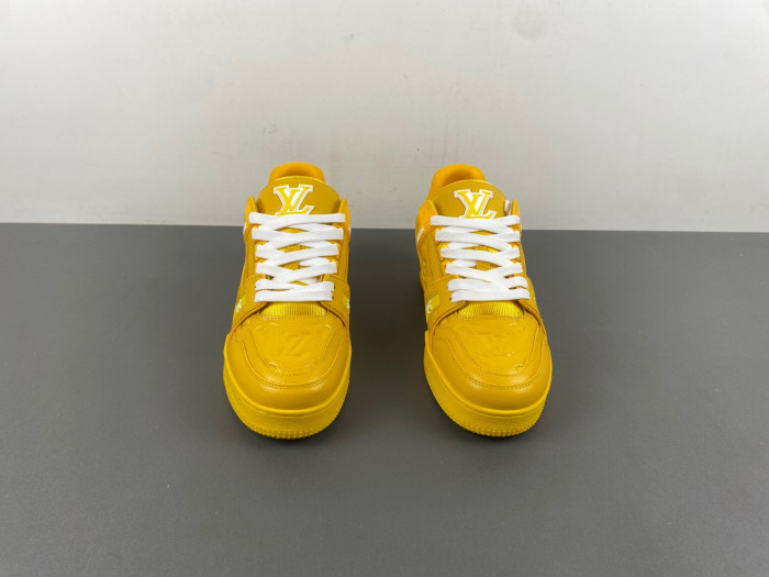 LV TRAINER SNEAKER