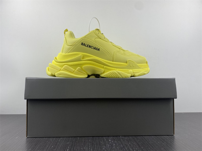 BLCG TRIPLE S SNEAKER 524039 W1FB5 2308