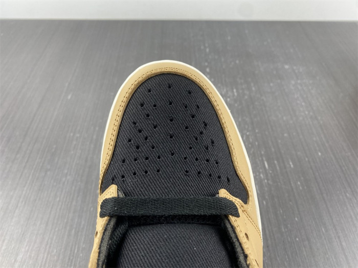 Air Jordan 1 High OG “Heirloom” 555088-202