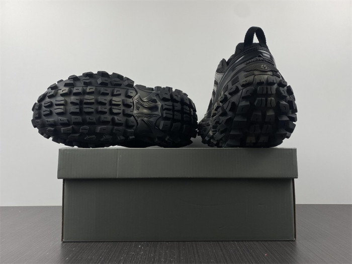 BLCG DEFENDER SNEAKER