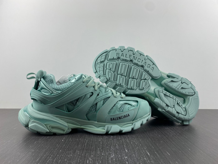 BLCG TRACK SNEAKER 542023 W2LA2 4010