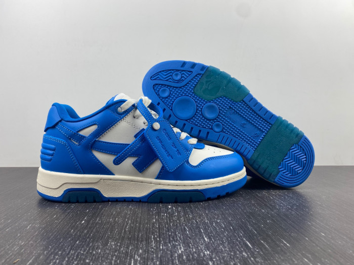 OFF-WHITE SNEAKER