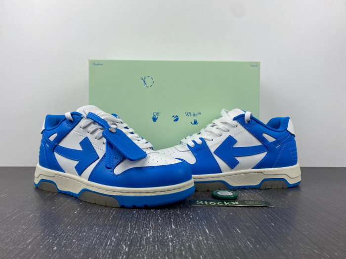 OFF-WHITE SNEAKER
