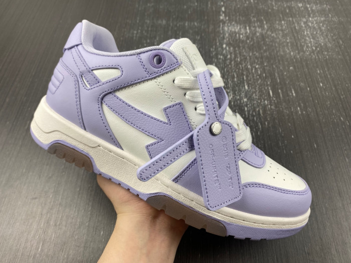 OFF-WHITE SNEAKER