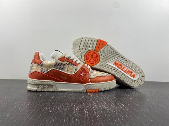 LV TRAINER SNEAKER