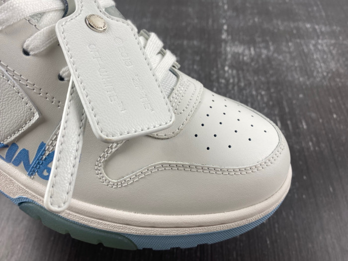 OFF-WHITE SNEAKER