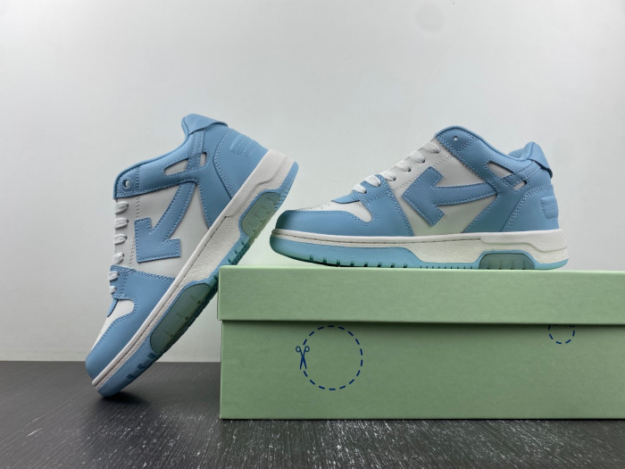 OFF-WHITE SNEAKER