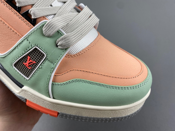 LV TRAINER SNEAKER