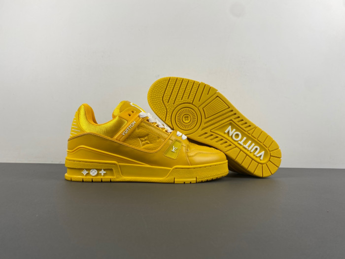LV TRAINER SNEAKER