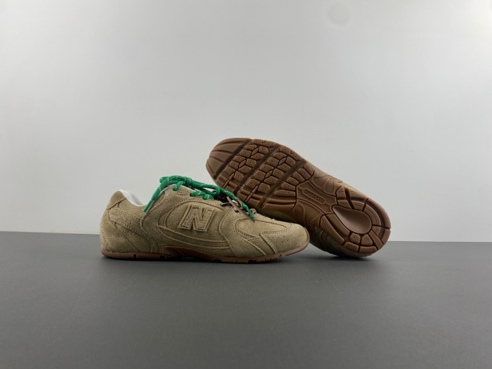 New Ba1ance X Miu Miu 530 SL Sneaker 5E165E