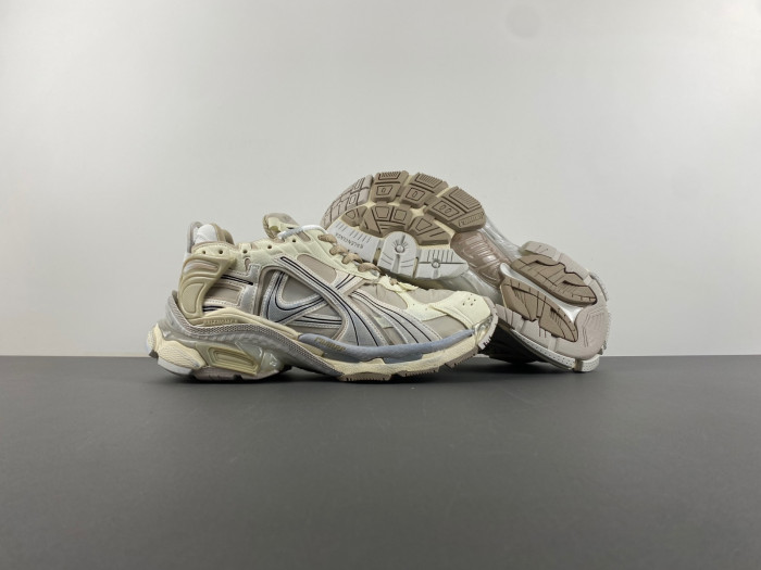 BLCG RUNNER SNEAKER 772767 W3RNY 9797