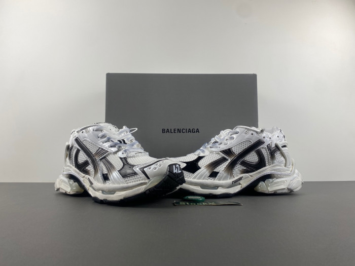BLCG RUNNER SNEAKER 772774 WRUNG 9010