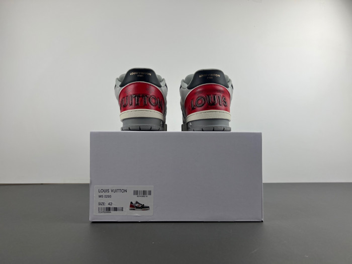LV TRAINER SNEAKER 24083001