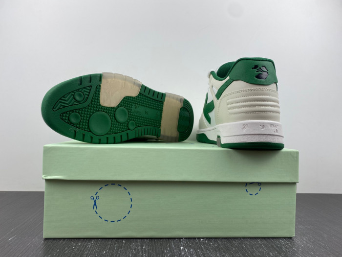 OFF-WHITE SNEAKER
