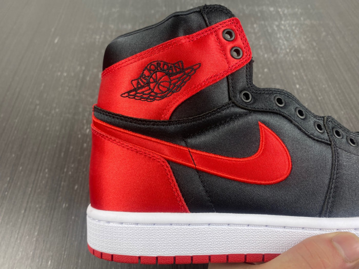Air Jordan 1 High OG WMNS “Satin Bred” FD4810-061