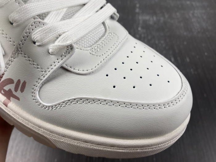 OFF-WHITE SNEAKER