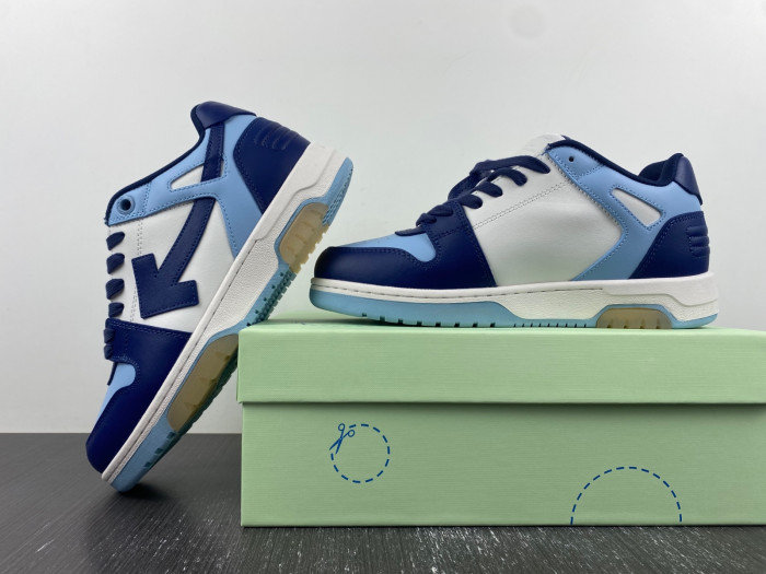 OFF-WHITE SNEAKER